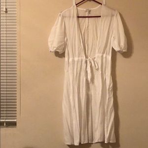 Express white kimono NEVER WORN